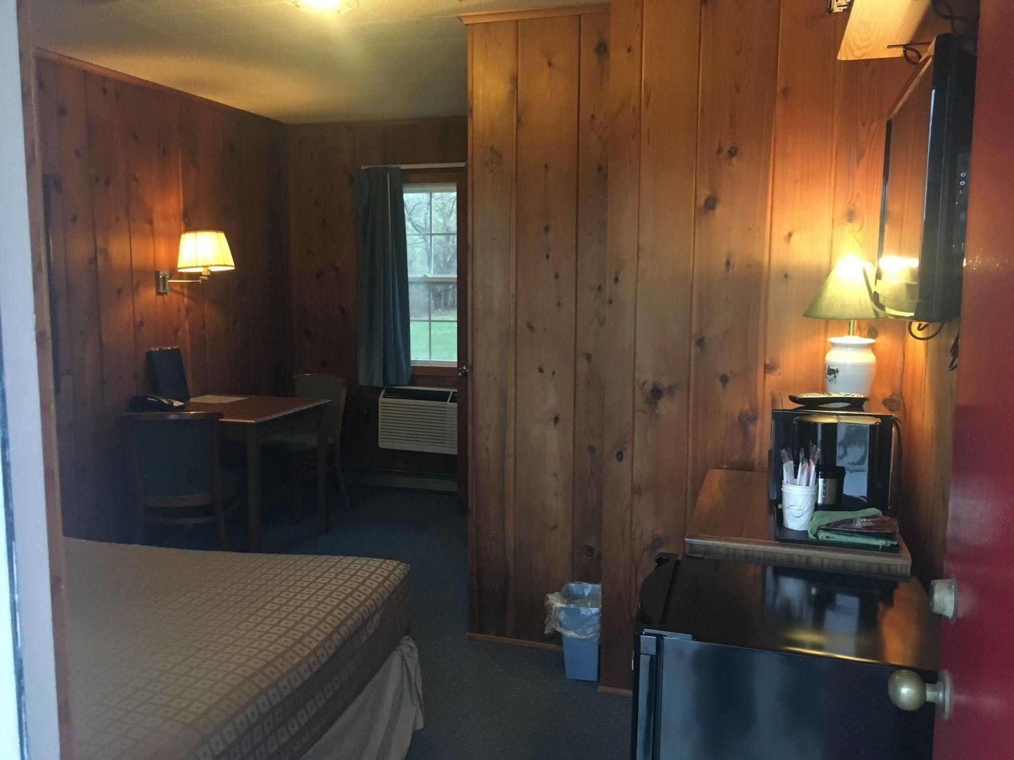 Day'S End Motel Plainville Екстериор снимка